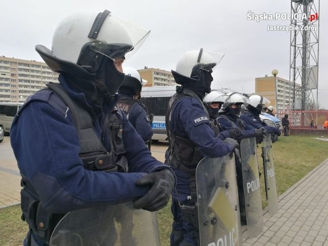 Spokojnie i bezpiecznie - podsumowują policjanci mecz na stadionie w Jastrzębiu-Zdroju