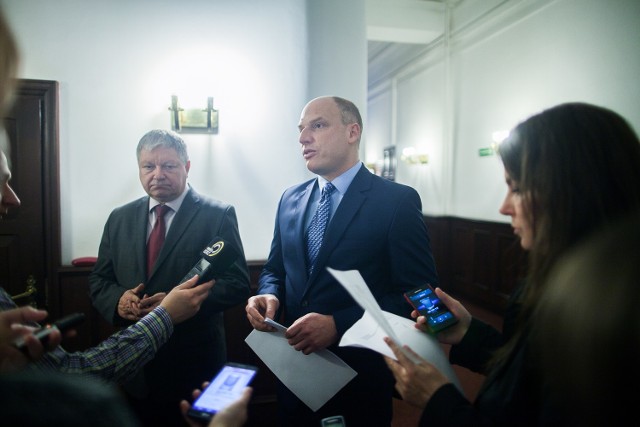 Marek Michalik i Łukasz Magin, łódzcy radni opozycyjnego klubu PiS, chcą reprezentować miasto przed Kolegium Regionalnej Izby Obrachunkowej (RIO)