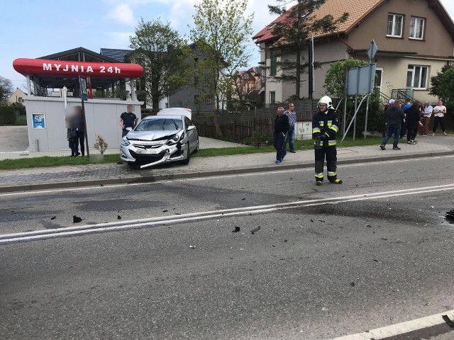 Wypadek we Władysławowie na ul. Gdańskiej (3.05.2018).