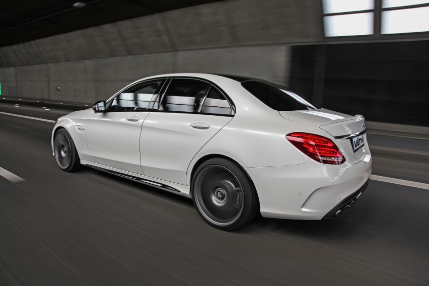 Mercedes-AMG C63...