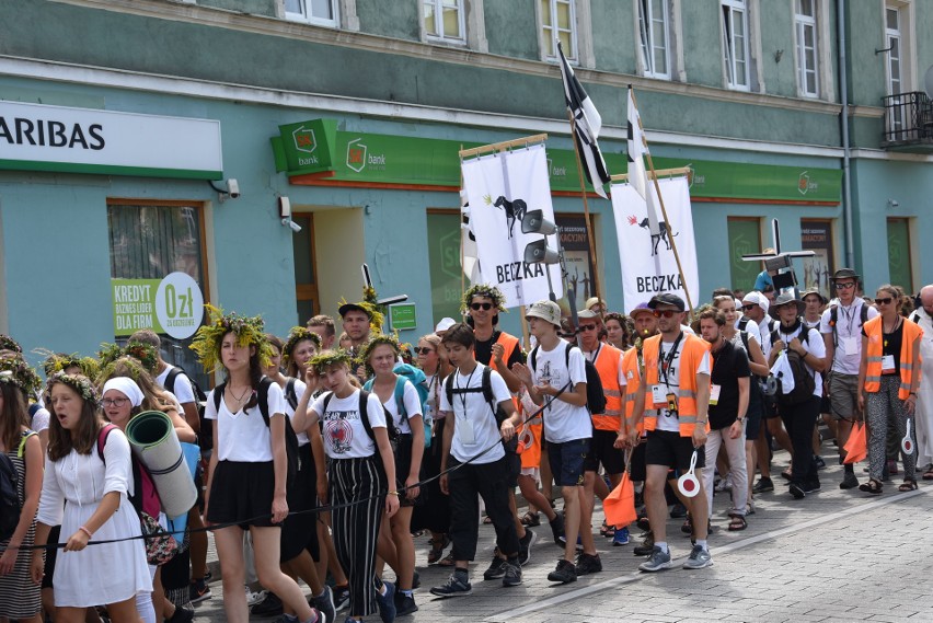 Pielgrzymka Dominikańska dotarła z Krakowa na Jasną Górę ZDJĘCIA Zmęczeni, ale bardzo radośni 