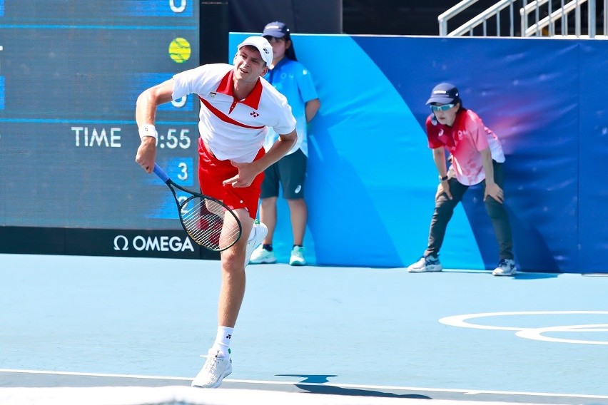 Hubert Hurkacz wygrał w pierwszej rundzie olimpijskiego...