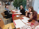 Studenci z Wrocławia rejestrują potencjalnych dawców szpiku. Ty też możesz wpisać się na listę