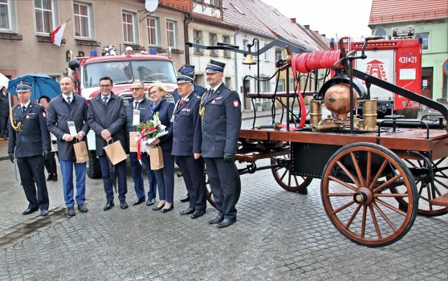 Podczas powiatowego święta strażaków w Sławie można było podziwiać zabytkową sikawkę konną. Zobacz więcej zdjęć w galerii >>>