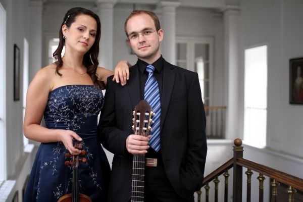 Wystąpi Duo Teres  z Czech: Lucia Kopsová &#8211; skrzypce i Tomáš Honěk &#8211; gitara.
