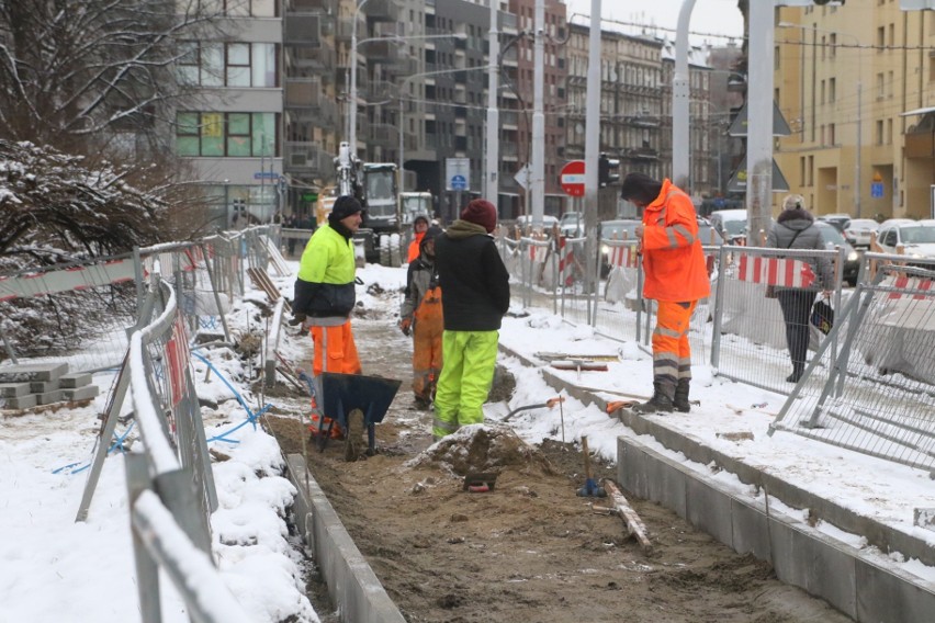 Budowa ścieżki rowerowej w ciągu ulicy Jedności Narodowej we...