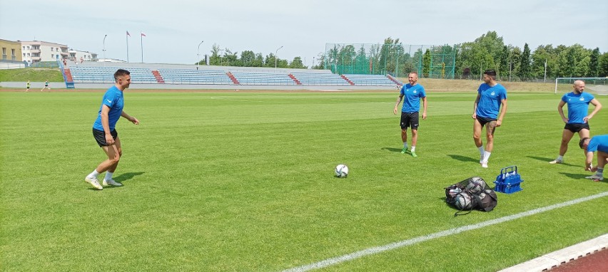 16.06.2022 r. Piłkarze Ruchu Chorzów na pierwszym treningu...