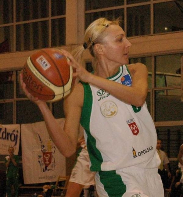 Koszykówka kobiet. Mecz Cukierki Odra Brzeg - Utex Row Rybnik (65-68)