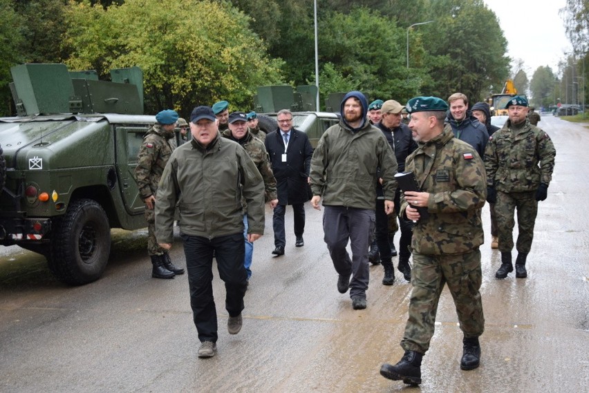 Kukiz, Biernacki i Krajewski oglądali tarczę w Redzikowie (zdjęcia)