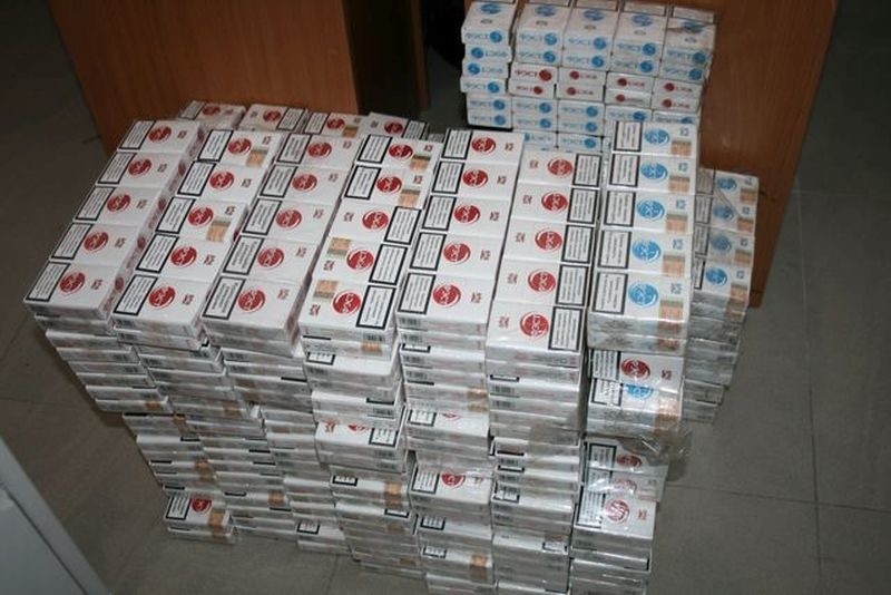 Kontrabanda za 28 tys. zł w mieszkaniu 55-latki (zdjęcia)