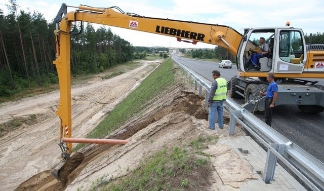 Obwodnica Słupska: trwają prace nad usunięciem skutków ulewy