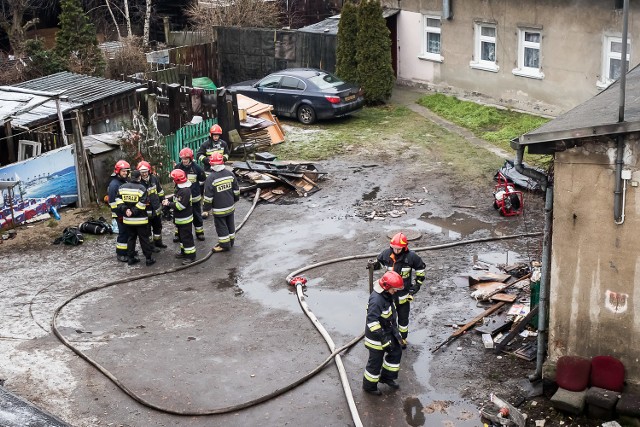 W pożarze, do którego doszło na skutek wybuchu gazu w budynku przy ul. grunwaldzkiej 161, zginęła 98-letnia kobieta.