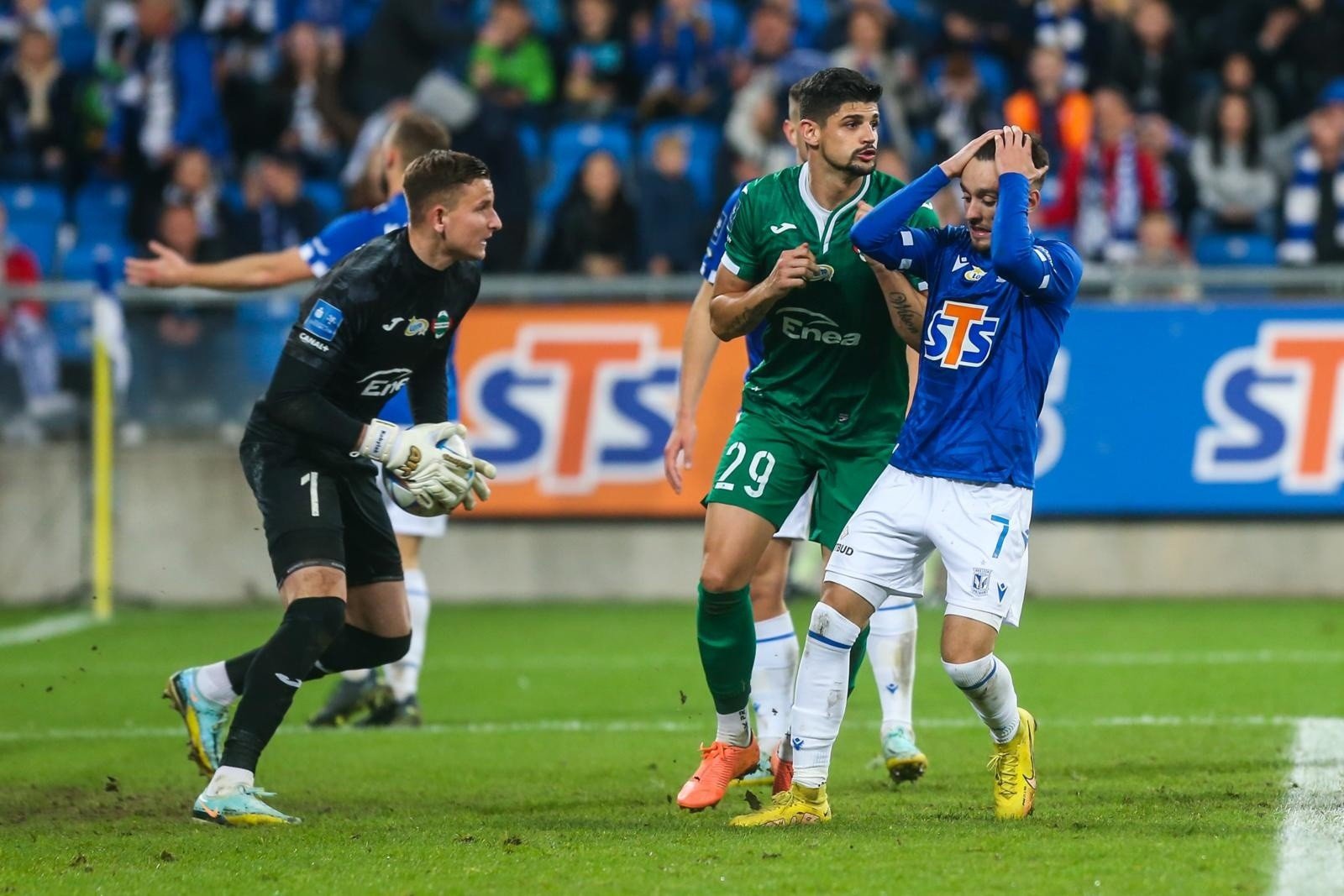 wyr-niony-bramkarz-gabriel-kobylak-radomiak-radom-gol24