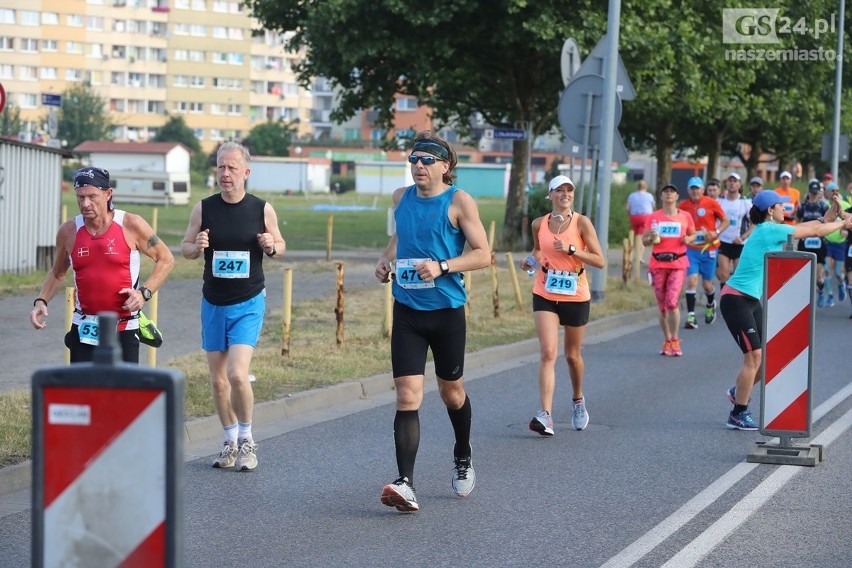 Maraton Szczeciński 2018: pół tysiąca biegaczy! [DUŻO ZDJĘĆ, WIDEO]