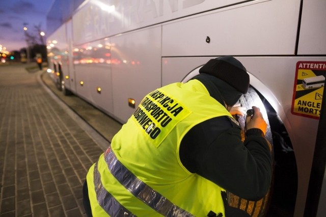 Kontrole autokarów (i nie tylko tych pojazdów) przeprowadzone zostaną w weekend na MOP-ie autostrady A1 w Nowej Wsi koło Torunia.