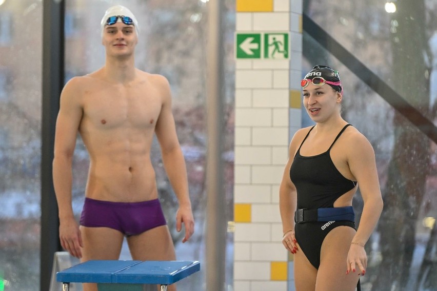 Mikołaj Filipiak i Paulina Cierpiałowska to najlepsi pływacy...