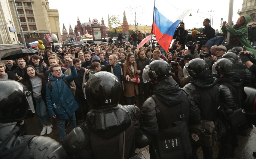 Rosja: Demonstracje przeciw Putinowi na ulicach wielu miast [ZDJĘCIA]