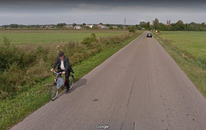 Wąsewo na mapach Google Street View. Zobaczcie zdjęcia Wąsewa w oku kamery Google