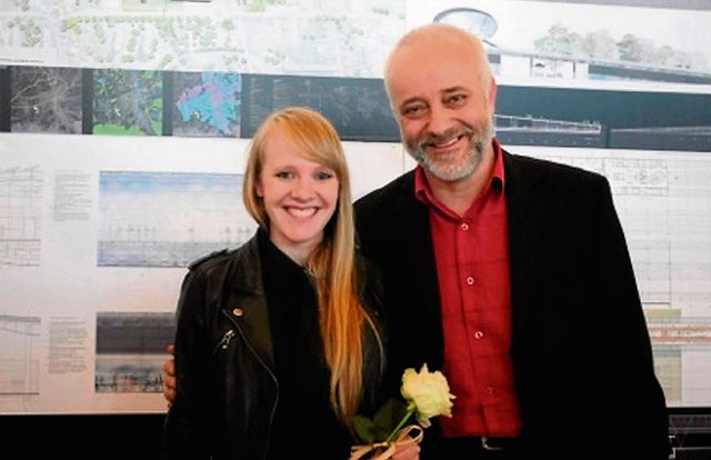 Zofia Bednarczyk i Piotr Wróbel podczas ceremonii wręczenia nagrody