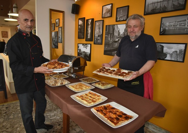 W wielu restauracjach gotują prawdziwi włoscy kucharze