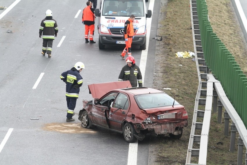 Groźny wypadek na S8. Ciężko rannego zabrał śmigłowiec (ZDJĘCIA)