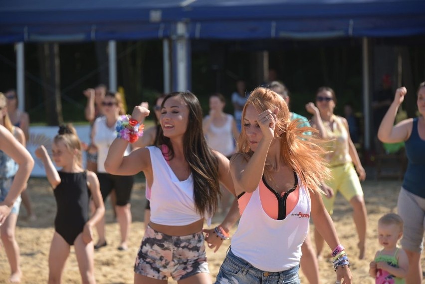 Zumba Energy Team roztańczył plażę w Dojlidach (zdjęcia, wideo)