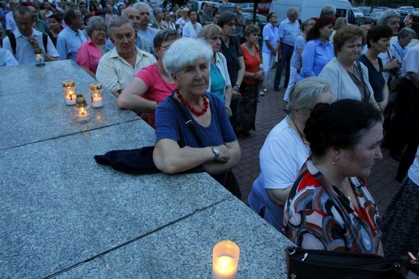 Relikwie Jana Pawła II na Łęgach Dębińskich