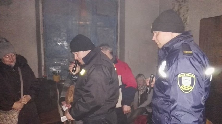 Strażnicy miejscy policzyli bezdomnych w Ostrowcu