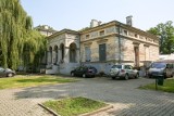 Ośrodek kultury i biblioteka wprowadzą się do zabytkowego dworu na Wzgórzach Krzesławickich
