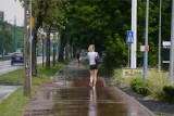 Ostrzeżenie IMGW 21.08.2022 przed burzami z gradem dla województwa łódzkiego. Prognoza pogody na niedzielę 21 sierpnia 2022