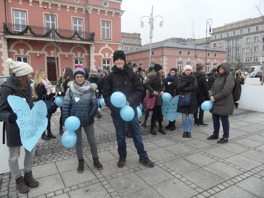 Dzisiaj na placu Biegańskiego w Częstochowie odbył się...