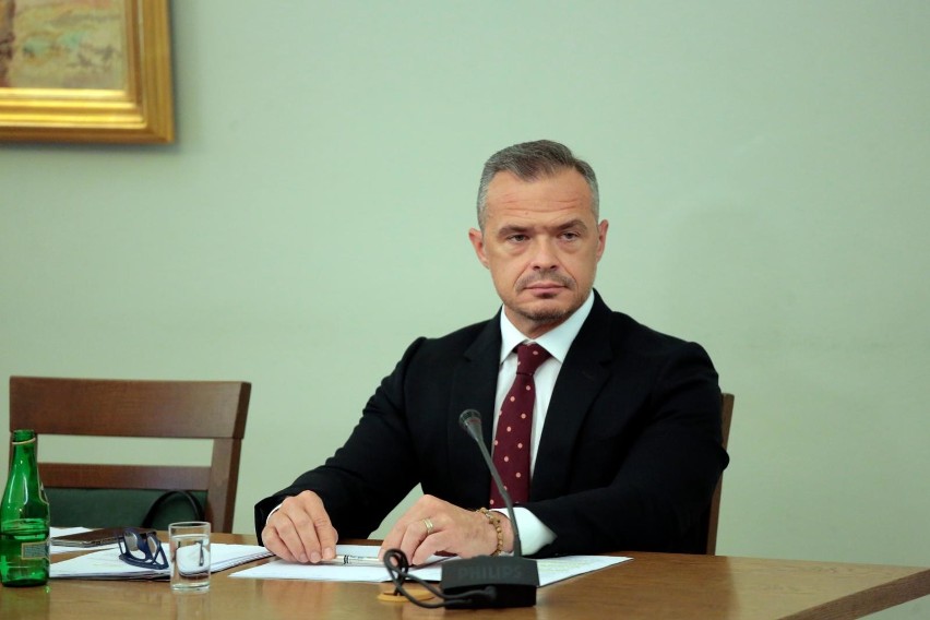 Były minister transportu Sławomir Nowak tymczasowo...