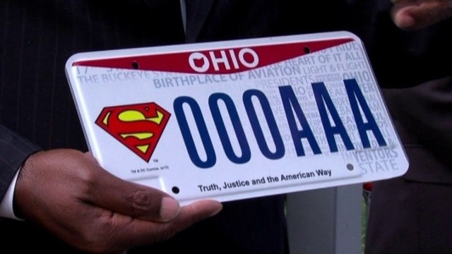 Oryginalne tablice rejestracyjne dla fanów Supermana.