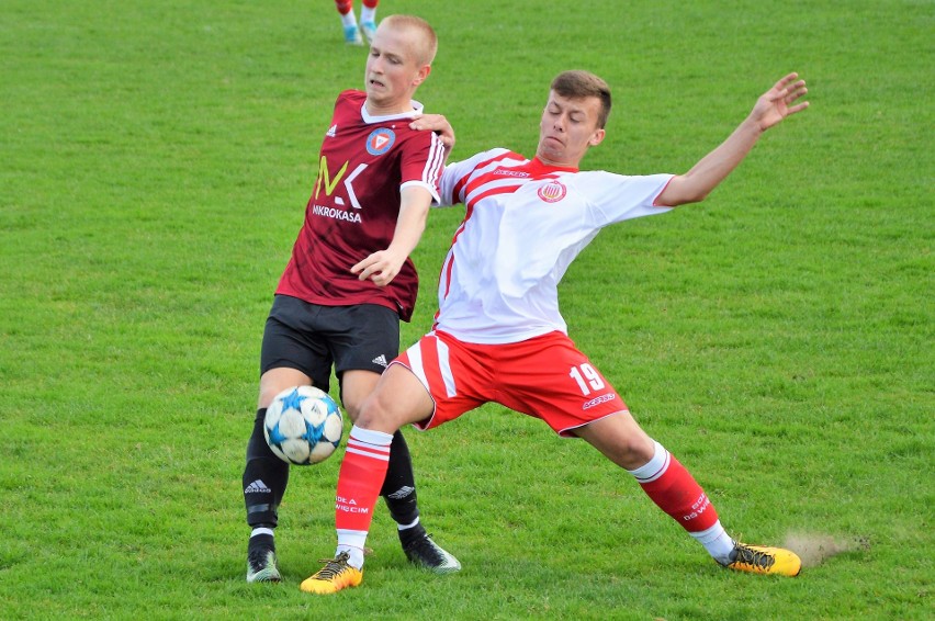 Małopolska liga juniorów: Soła Oświęcim utrapieniem liderów, tym razem urwała punkty Garbarni Kraków [ZDJĘCIA]