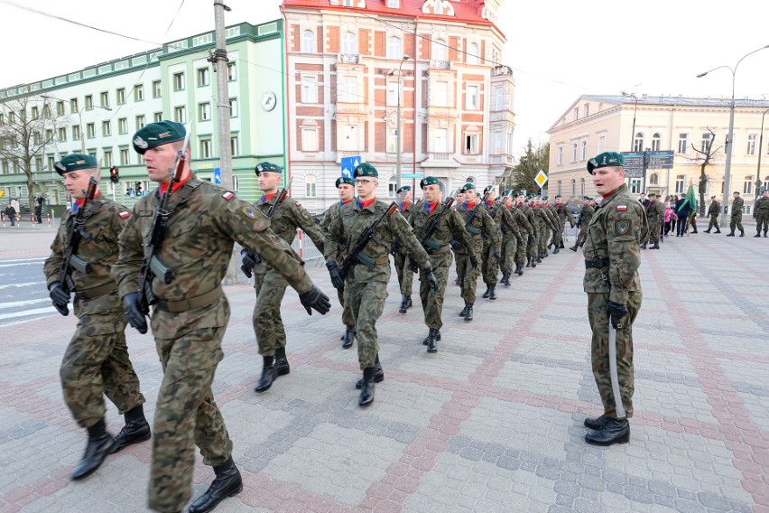 Białystok uczcił pamięć ofiar w 7. rocznicę katastrofy...