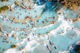 9 niesamowitych basenów naturalnych w Europie – gdzie znaleźć najpiękniejsze? Tam aż chce się wypoczywać