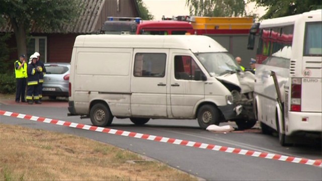 Osiem osób zostało przewiezionych do szpitala.