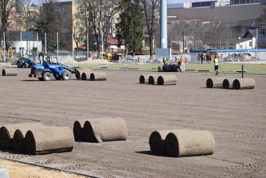 Na stadionie Rakowa Częstochowa rozpoczęto rozkładanie...