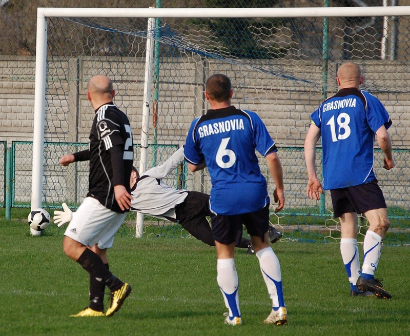 Crasnovia (niebieskie stroje) pokonala u siebie Piast 1-0 i...