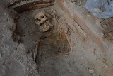 Opole. Trwają prace archeologiczne w opolskiej katedrze. Odkryto mur kościelny i ołtarz z XIII w. Są również ludzkie szkielety