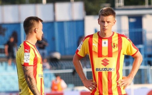 Jakub Żubrowski (z prawej) i jego koledzy z Korony mecz z Lechią Gdańsk rozegrają 31 sierpnia w Gdańsku o 20.30.