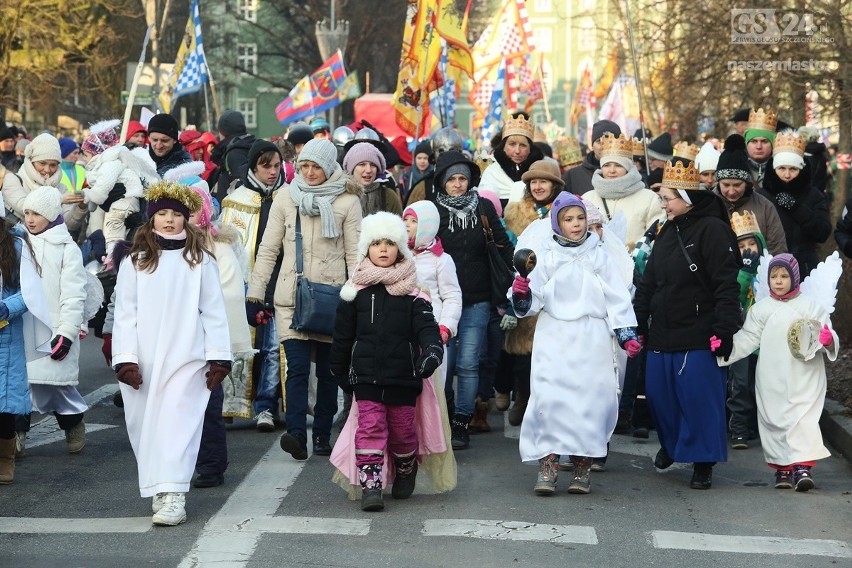 Trzej Królowie przybyli do Szczecina. Orszak przeszedł ulicami