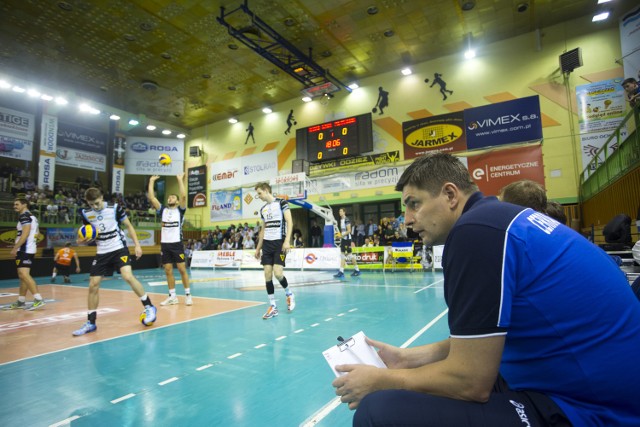 Robert Prygiel, trener radomskiej drużyny ma nad czym myśleć. Jego podopieczni przegrali czwarty mecz z rzędu z lidze.