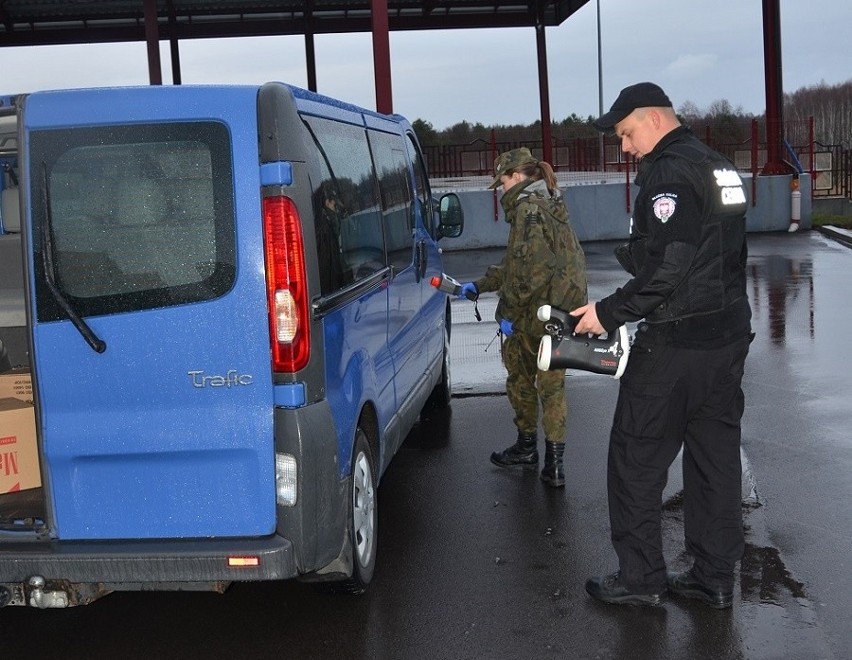 Połowce. Radioaktywne auto na granicy. Ćwiczenia PATROL-15  (zdjęcia)