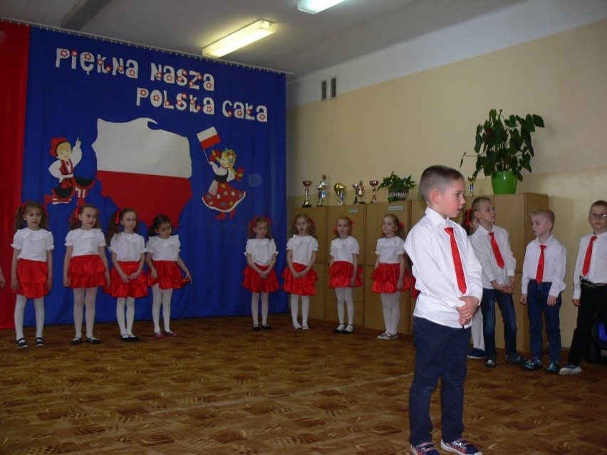 Dzień Flagi w tarnobrzeskiej "dwunastce" 