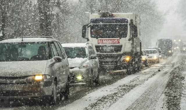 Ostrzeżenie IMIGW dla woj. śląskiego. Intensywne opady śniegu i oblodzenie