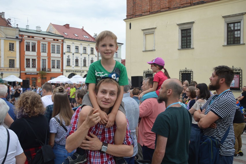 Tarnów. Pół miasta chciało mieć selfie z Mr Tartuffo (ZDJĘCIA)