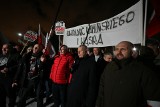 Demonstracje przed zakładami karnymi Mariusza Kamińskiego i Macieja Wąsika. KOWP organizuje też msze i zbiórki