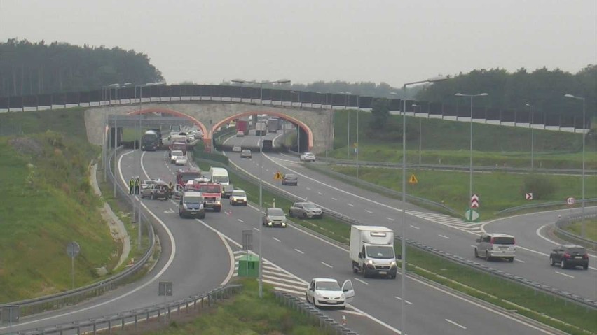 Wypadek na autostradzie A4 w Brzesku. Są ranni