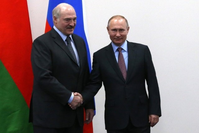 W ocenie białoruskiego opozycjonisty Łukaszenka gra, żeby zrobić dobre wrażenie na Putinie